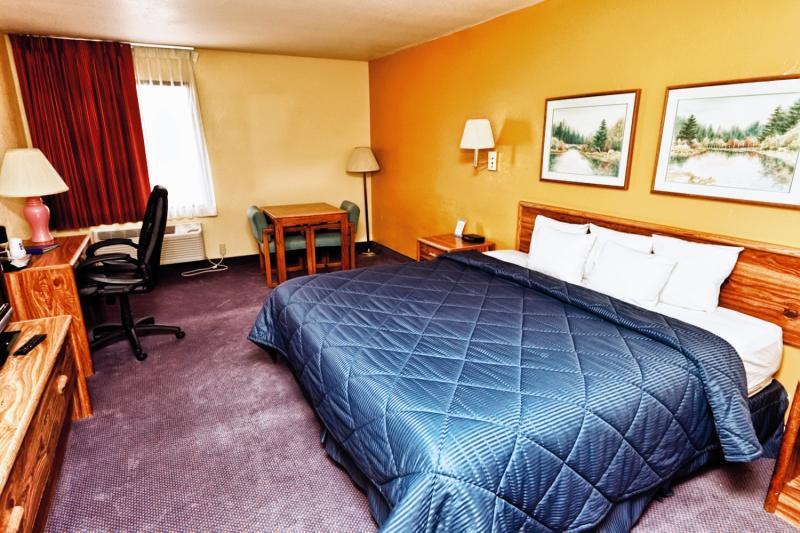 Rodeway Inn & Suites Бландинг Экстерьер фото